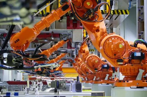 科技巨头跨界汽车圈 小米、华为竞逐新赛道，热闹背后的商业逻辑