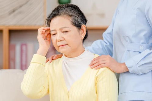 请月嫂前一地鸡毛，请后岁月静好 月嫂的价值所在